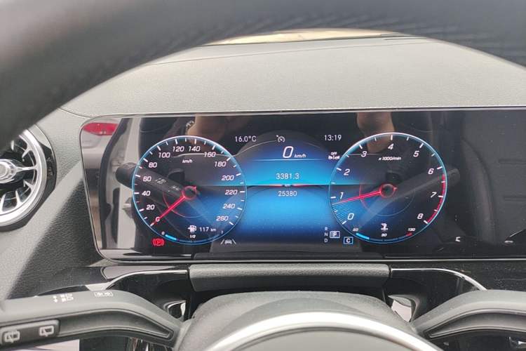 Used Mercedes-Benz GLA 2023 GLA 200 Instrument Cluster