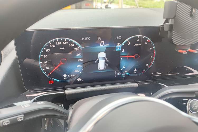 Used Mercedes-Benz GLA 2023 Facelifted GLA 200 Instrument Cluster