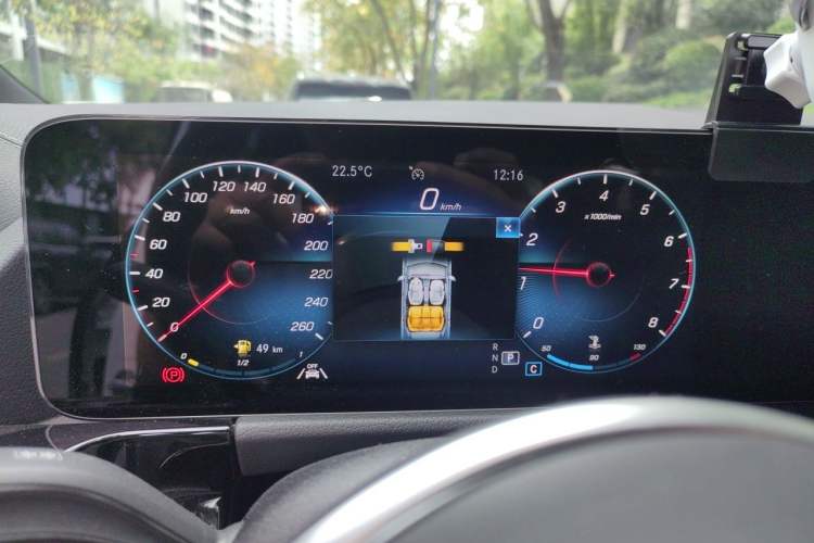 Used Mercedes-Benz GLA 2023 Facelifted GLA 200 Instrument Cluster