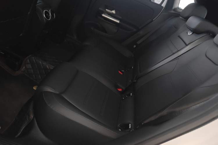 Used Mercedes-Benz GLA 2023 GLA 220 Interior 1
