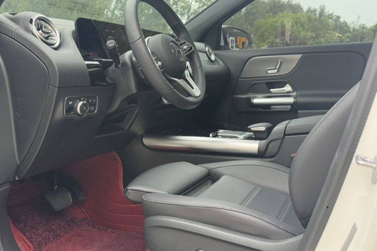 Used Mercedes-Benz GLA 2023 GLA 220 Interior 1