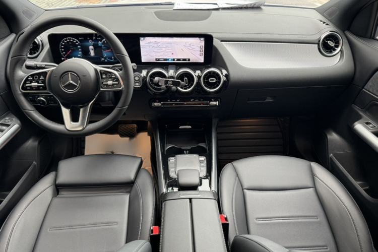 Used Mercedes-Benz GLA 2023 GLA 200 Interior 2