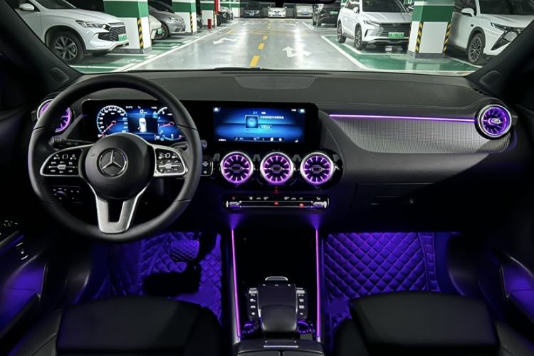 Used Mercedes-Benz GLA 2023 GLA 220 Interior 2