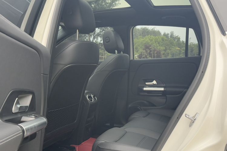 Used Mercedes-Benz GLA 2023 GLA 220 Interior 3