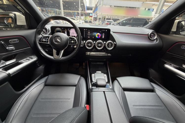 Used Mercedes-Benz GLA 2023 GLA 220 Interior 4