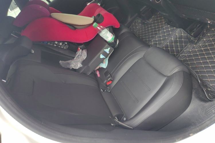 Used Mercedes-Benz GLA 2023 GLA 220 Interior 4