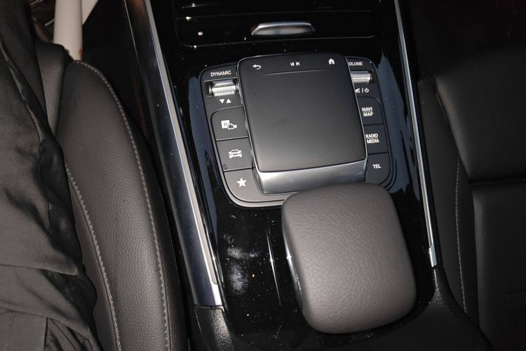 Used Mercedes-Benz GLA 2023 GLA 220 Interior 5
