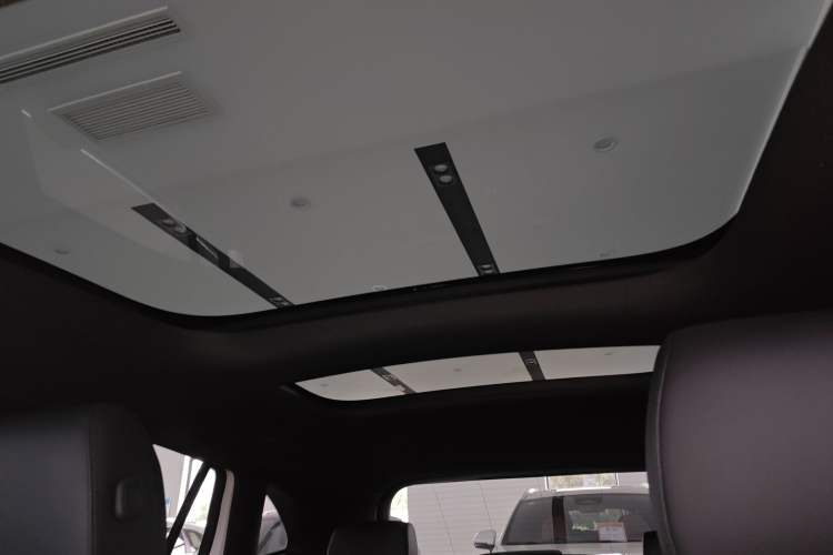 Used Mercedes-Benz GLA 2023 GLA 220 Interior 7