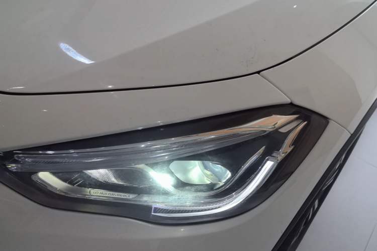 Used Mercedes-Benz GLA 2023 GLA 220 Left Front Headlight