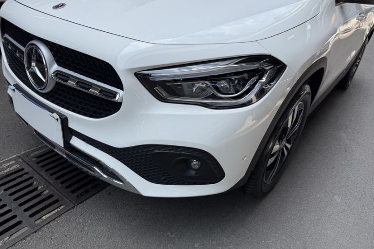 Used Mercedes-Benz GLA 2023 GLA 220 Left Front Headlight