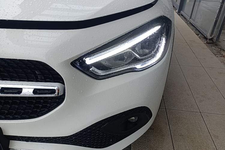 Used Mercedes-Benz GLA 2023 GLA 220 Left Front Headlight