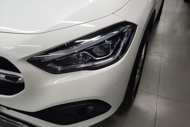 Used Mercedes-Benz GLA 2023 GLA 200 Left Front Headlight