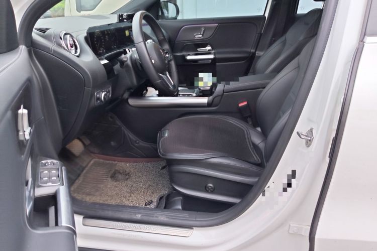 Used Mercedes-Benz GLA 2023 GLA 220 Left Front Seat