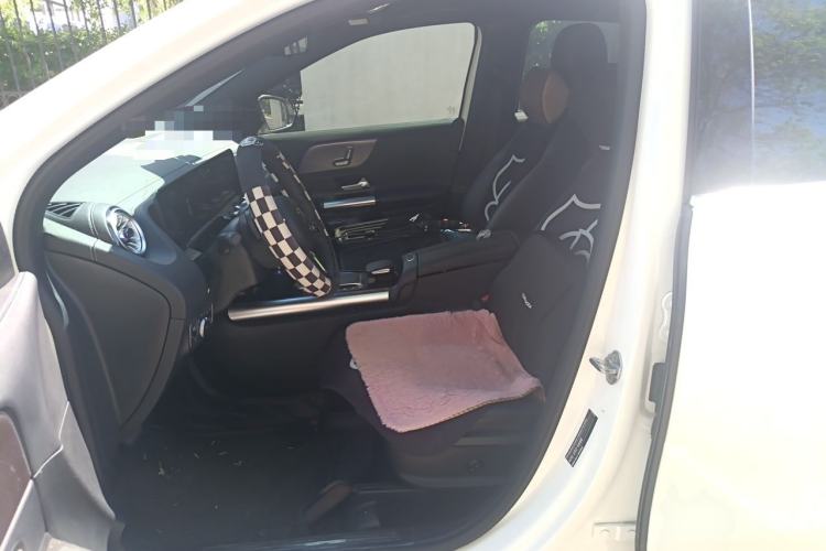 Used Mercedes-Benz GLA 2023 GLA 220 Left Front Seat