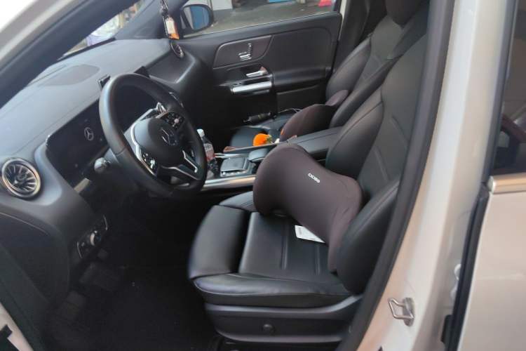 Used Mercedes-Benz GLA 2023 GLA 220 Left Front Seat