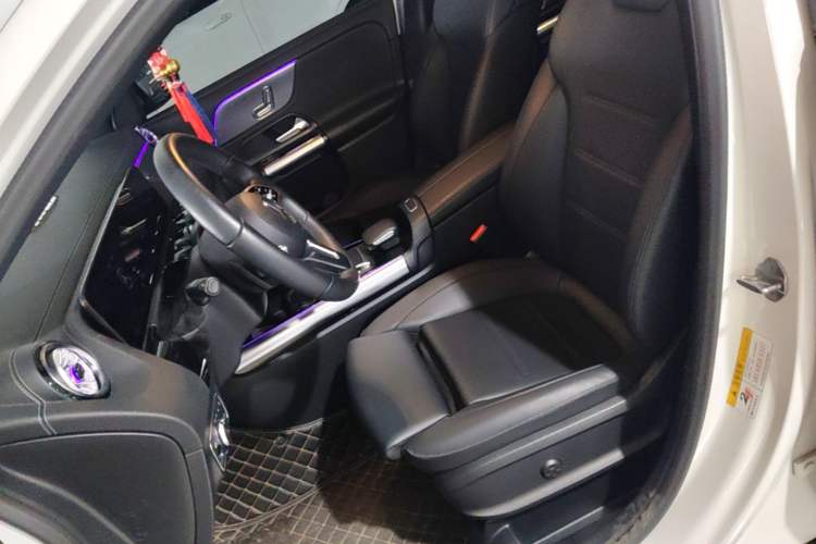 Used Mercedes-Benz GLA 2023 GLA 220 Left Front Seat