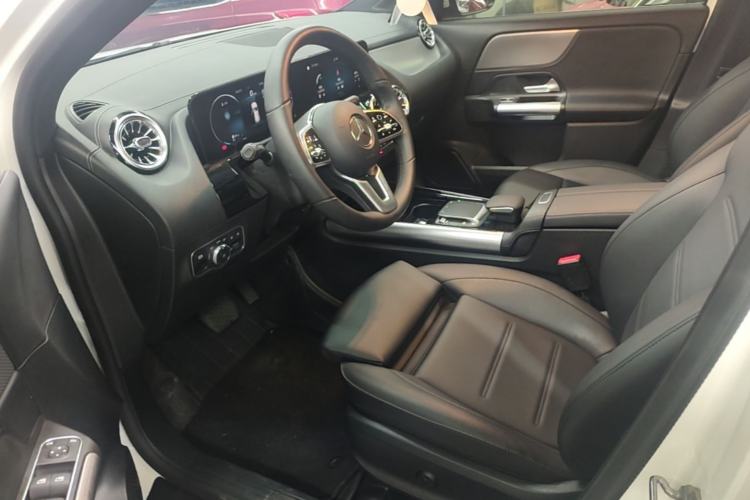 Used Mercedes-Benz GLA 2023 GLA 200 Left Front Seat