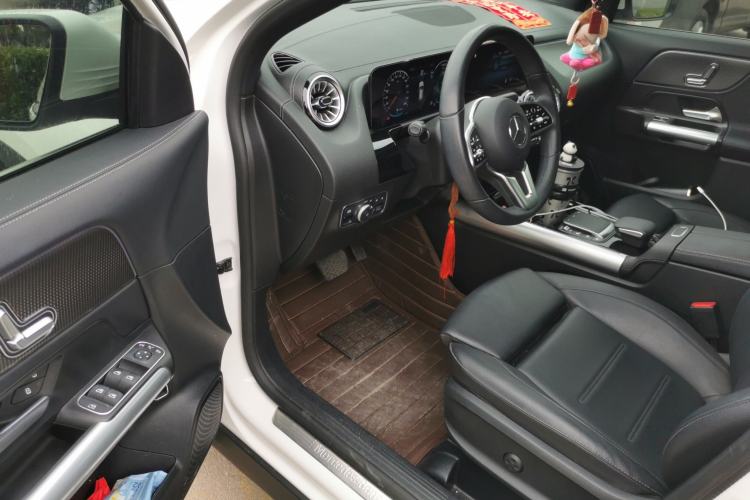 Used Mercedes-Benz GLA 2023 GLA 220 Left Front Seat