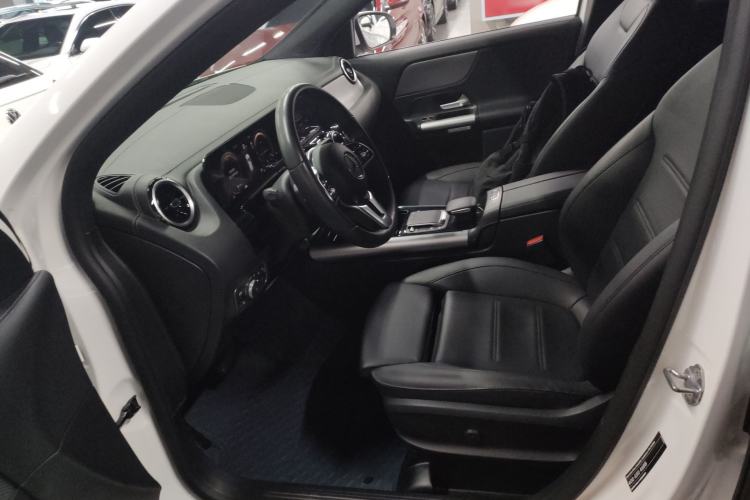 Used Mercedes-Benz GLA 2023 GLA 200 Left Front Seat