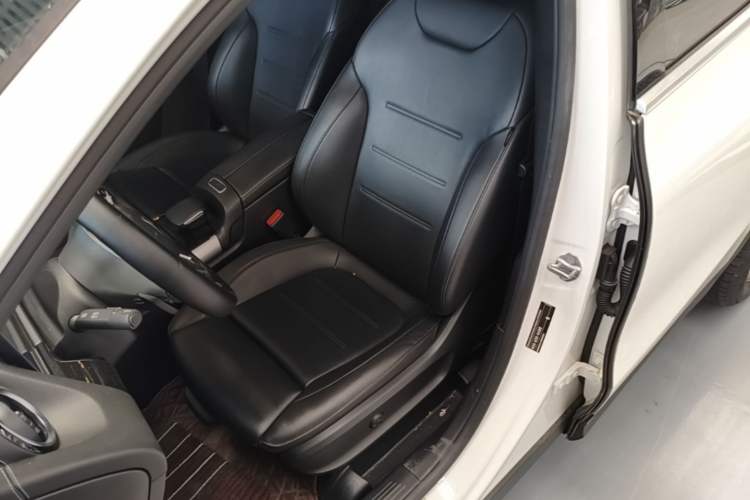 Used Mercedes-Benz GLA 2023 GLA 200 Left Front Seat