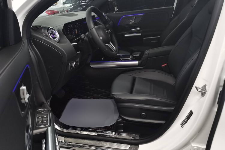 Used Mercedes-Benz GLA 2023 GLA 220 Left Front Seat