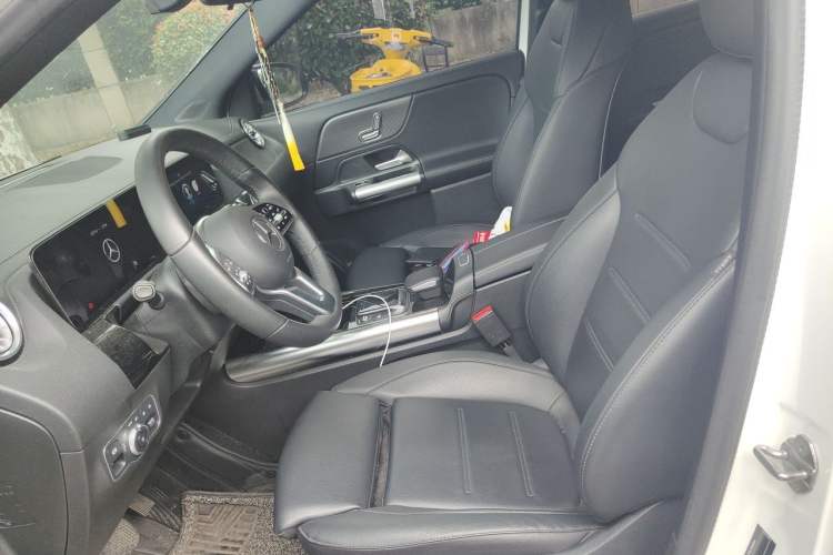 Used Mercedes-Benz GLA 2023 GLA 220 Left Front Seat