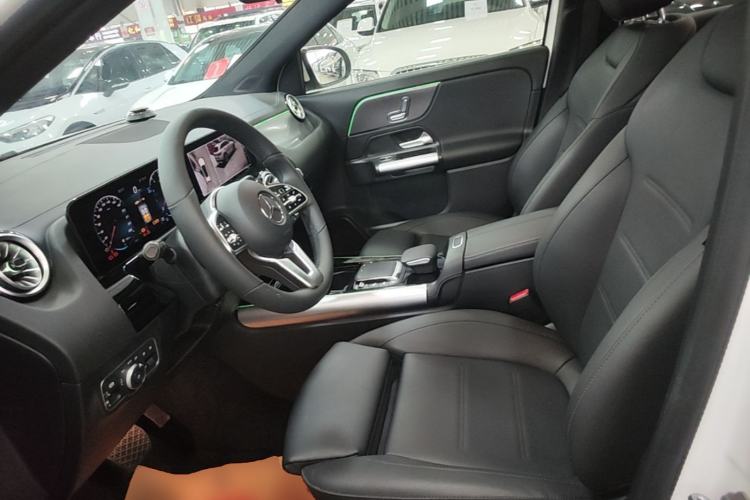 Used Mercedes-Benz GLA 2023 GLA 220 Left Front Seat
