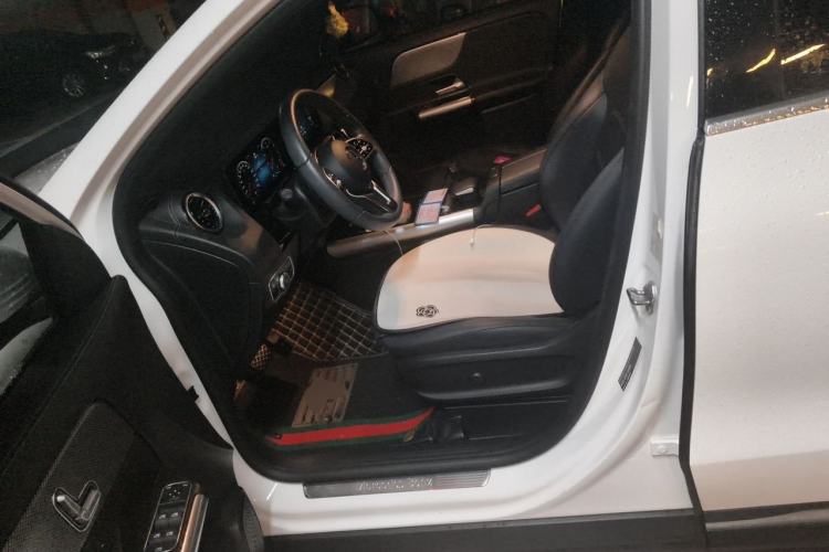 Used Mercedes-Benz GLA 2023 GLA 200 Left Front Seat