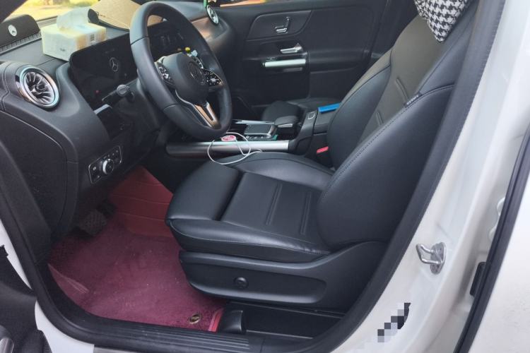Used Mercedes-Benz GLA 2023 GLA 220 Left Front Seat
