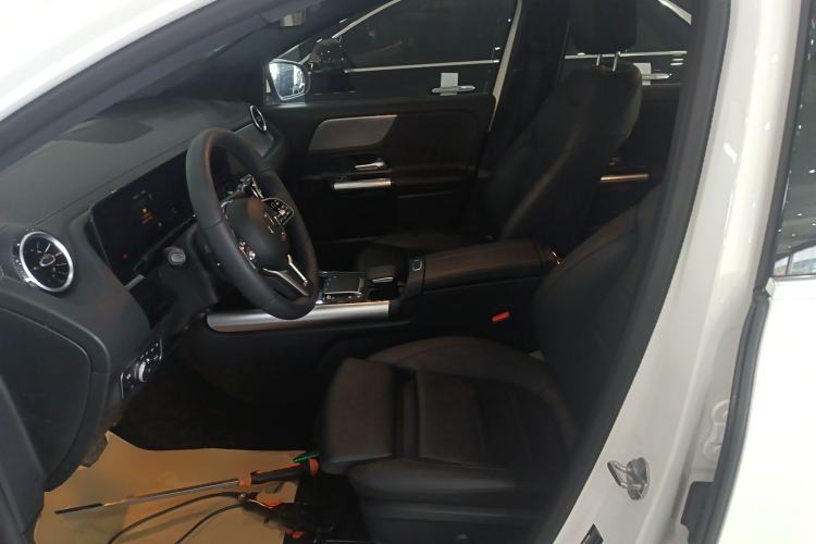 Used Mercedes-Benz GLA 2023 GLA 200 Left Front Seat