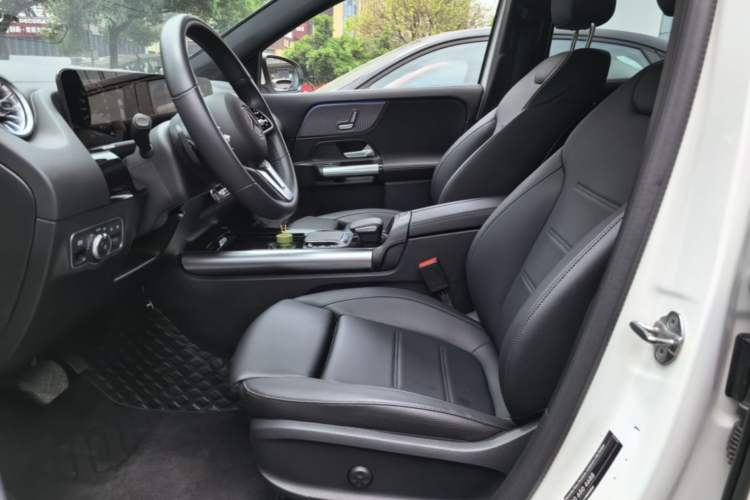 Used Mercedes-Benz GLA 2023 GLA 220 Left Front Seat