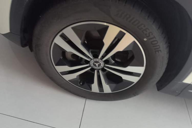 Used Mercedes-Benz GLA 2023 GLA 220 Left Front Wheel Hub