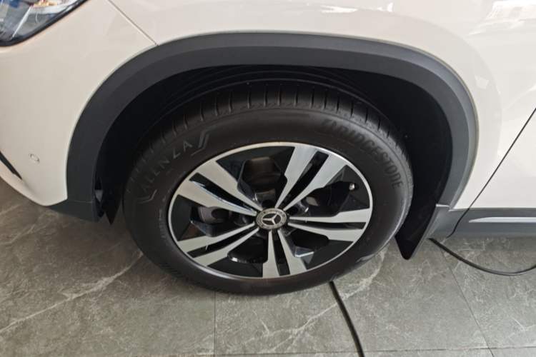 Used Mercedes-Benz GLA 2023 GLA 220 Left Front Wheel Hub