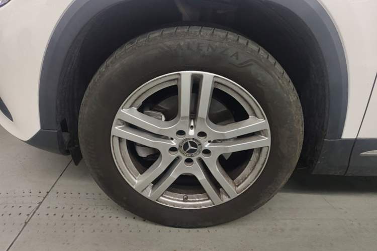 Used Mercedes-Benz GLA 2023 GLA 200 Left Front Wheel Hub