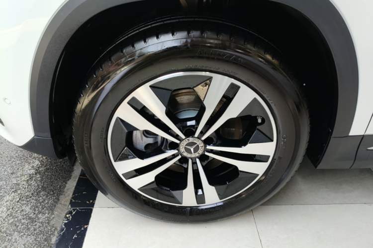 Used Mercedes-Benz GLA 2023 GLA 220 Left Front Wheel Hub