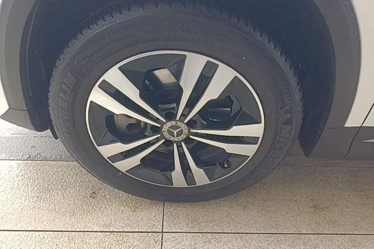 Used Mercedes-Benz GLA 2023 GLA 220 Left Front Wheel Hub