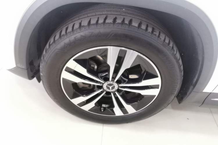 Used Mercedes-Benz GLA 2023 GLA 220 Left Front Wheel Hub