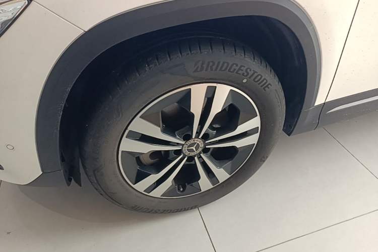 Used Mercedes-Benz GLA 2023 GLA 220 Left Front Wheel Hub