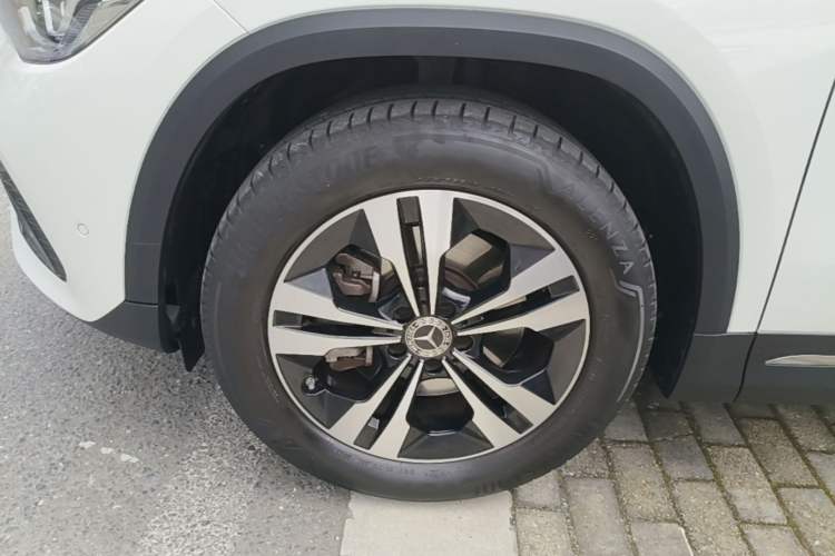 Used Mercedes-Benz GLA 2023 GLA 220 Left Front Wheel Hub