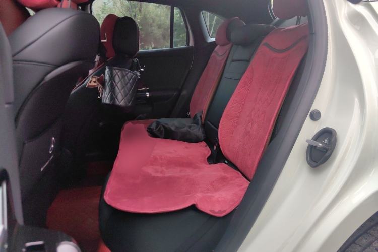 Used Mercedes-Benz GLA 2023 Facelifted GLA 200 Left Rear Seat