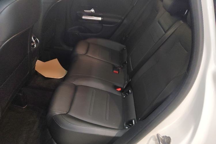 Used Mercedes-Benz GLA 2023 Facelifted GLA 200 Left Rear Seat