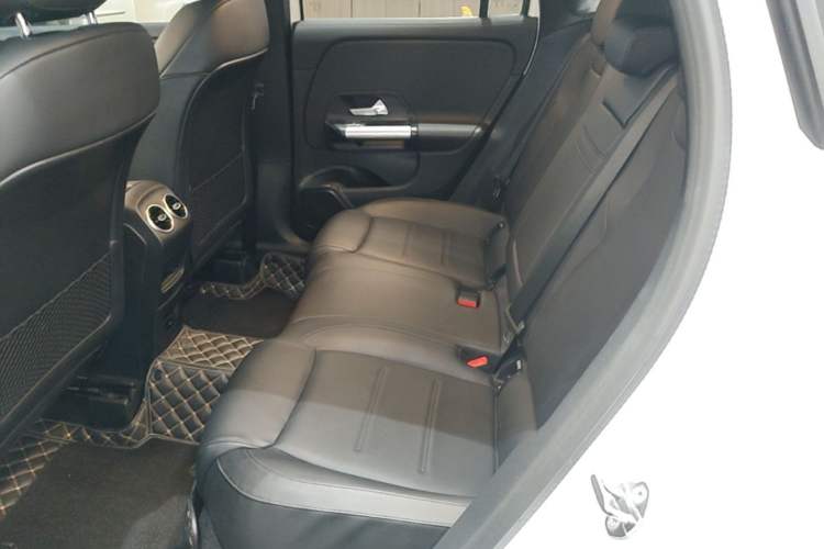 Used Mercedes-Benz GLA 2023 GLA 200 Left Rear Seat