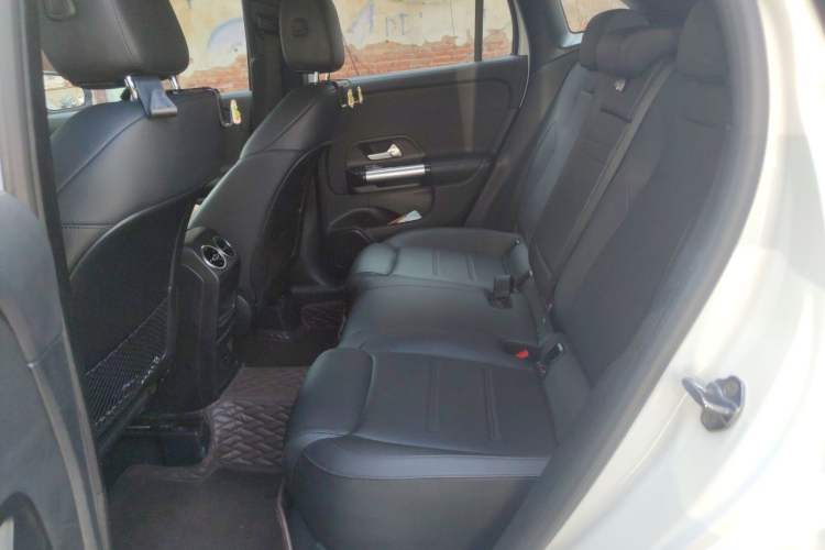 Used Mercedes-Benz GLA 2023 GLA 200 Left Rear Seat