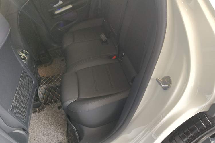 Used Mercedes-Benz GLA 2023 GLA 220 Left Rear Seat