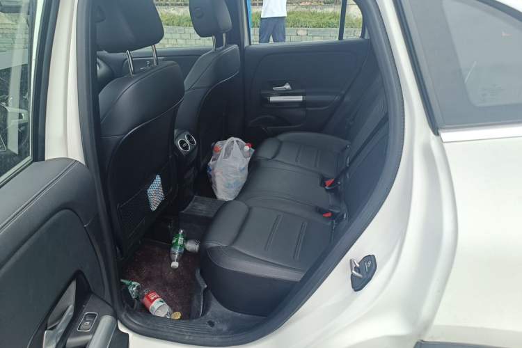 Used Mercedes-Benz GLA 2023 GLA 220 Left Rear Seat
