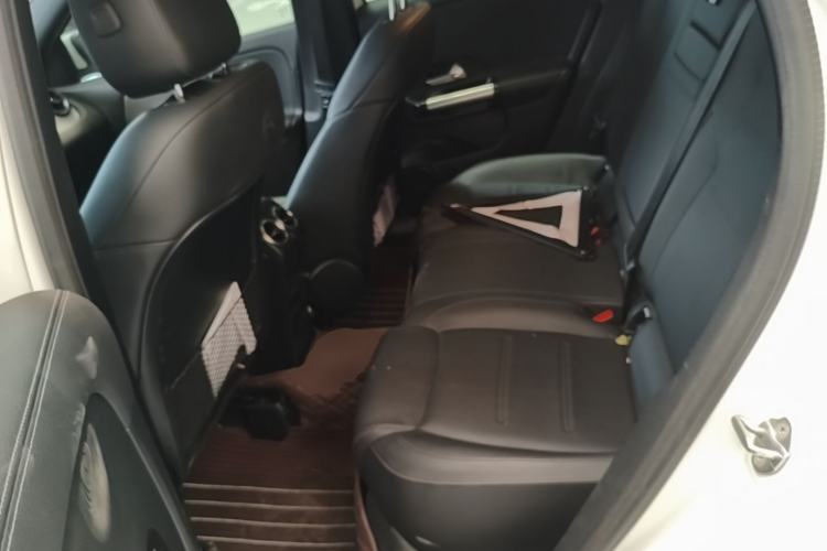 Used Mercedes-Benz GLA 2023 GLA 200 Left Rear Seat