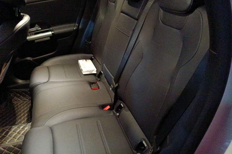 Used Mercedes-Benz GLA 2023 GLA 200 Left Rear Seat
