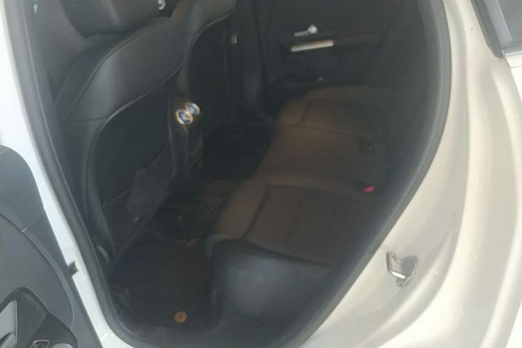 Used Mercedes-Benz GLA 2023 GLA 200 Left Rear Seat