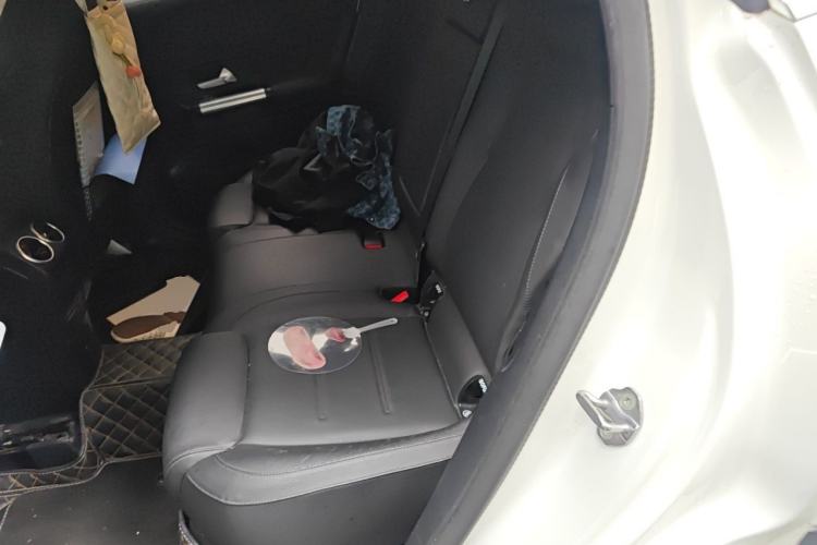 Used Mercedes-Benz GLA 2023 GLA 220 Left Rear Seat