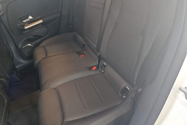 Used Mercedes-Benz GLA 2023 GLA 200 Left Rear Seat